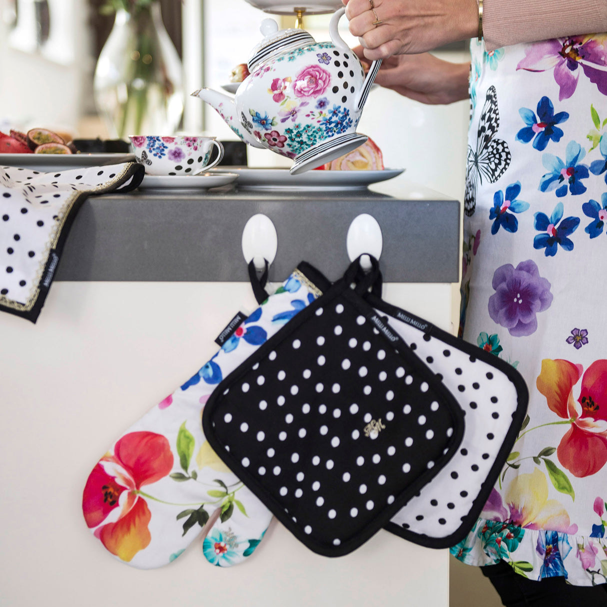 Melli Mello Nora dots Potholders black-white dots 2p.