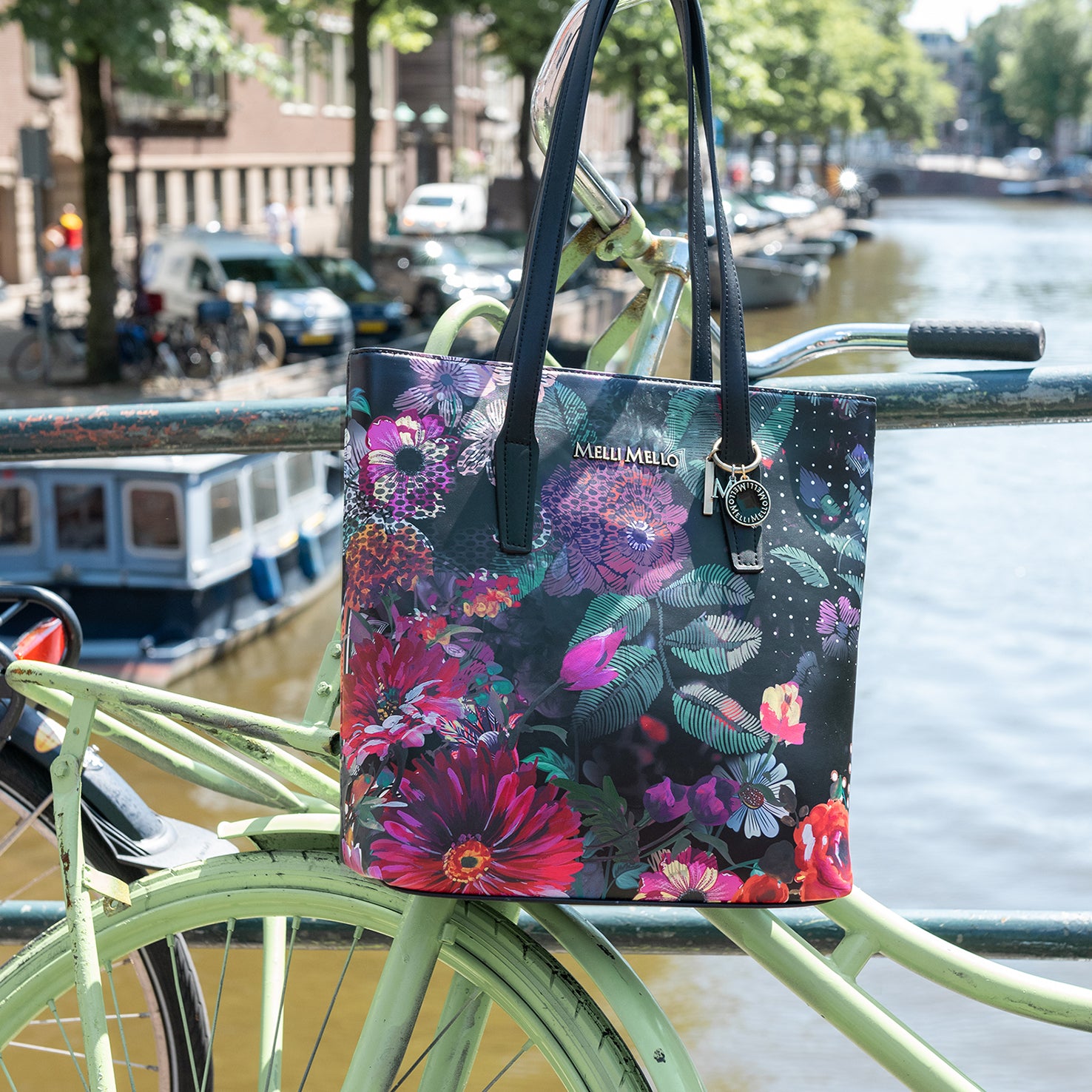 Rock Rose Shopper Tas Zwart Roze Bloemenprint Melli Mello